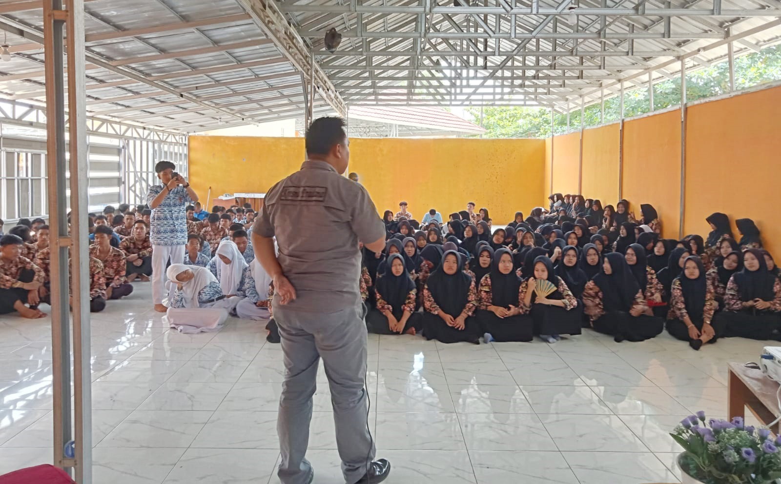 Polsek Menggala Edukasi Pelajar SMA Tentang Soal TPPO dan PPA, Waspadai Modusnya