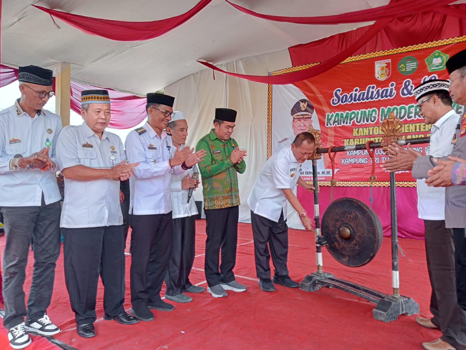 Pj Bupati Tulang Bawang Resmikan Kampung Moderasi Beragama, Harapkan Toleransi Semakin Kuat