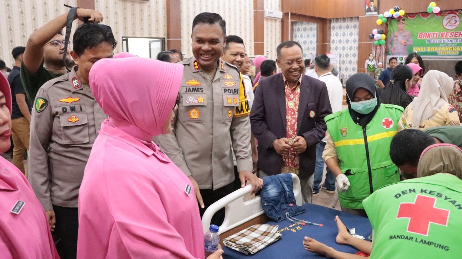 Dapat Sarung Hingga Uang, Sunatan Massal Polres Tulang Bawang Lampaui Target