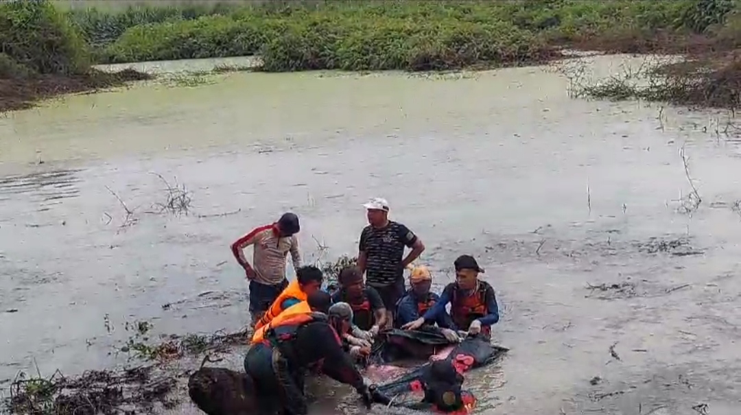 Akhirnya Ditemukan, Begini Kondisi Warga Tulang Bawang yang 3 Hari Hilang Tenggelam di Embung Perusahaan Tebu