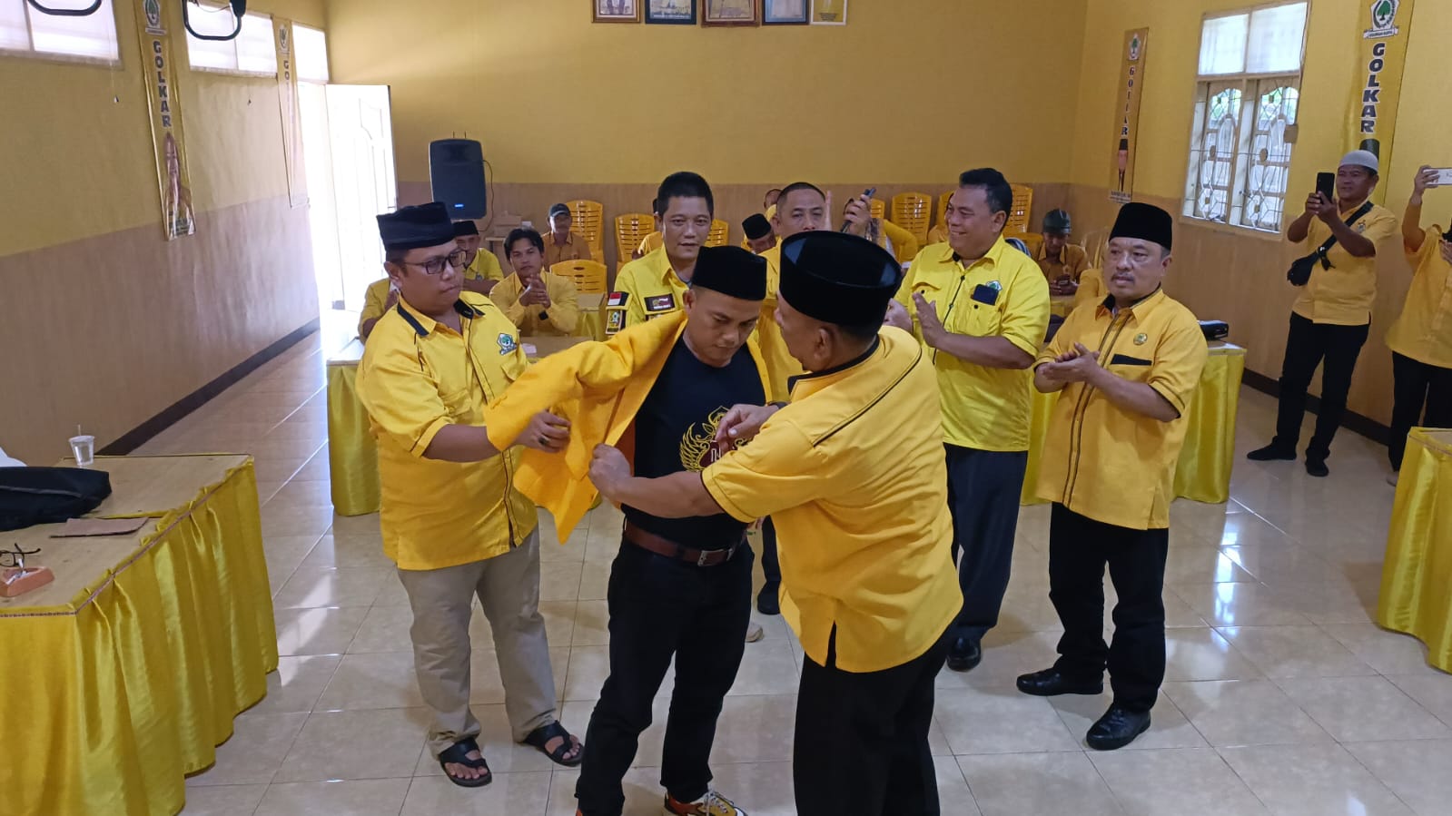 Terjun ke Politik, Mantan Ketua PWI Gabung Golkar