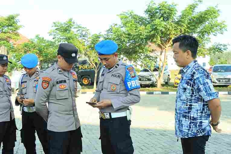 Propam Sidak HP Personel Polres Tulang Bawang Barat, Ternyata Ini yang Dicari