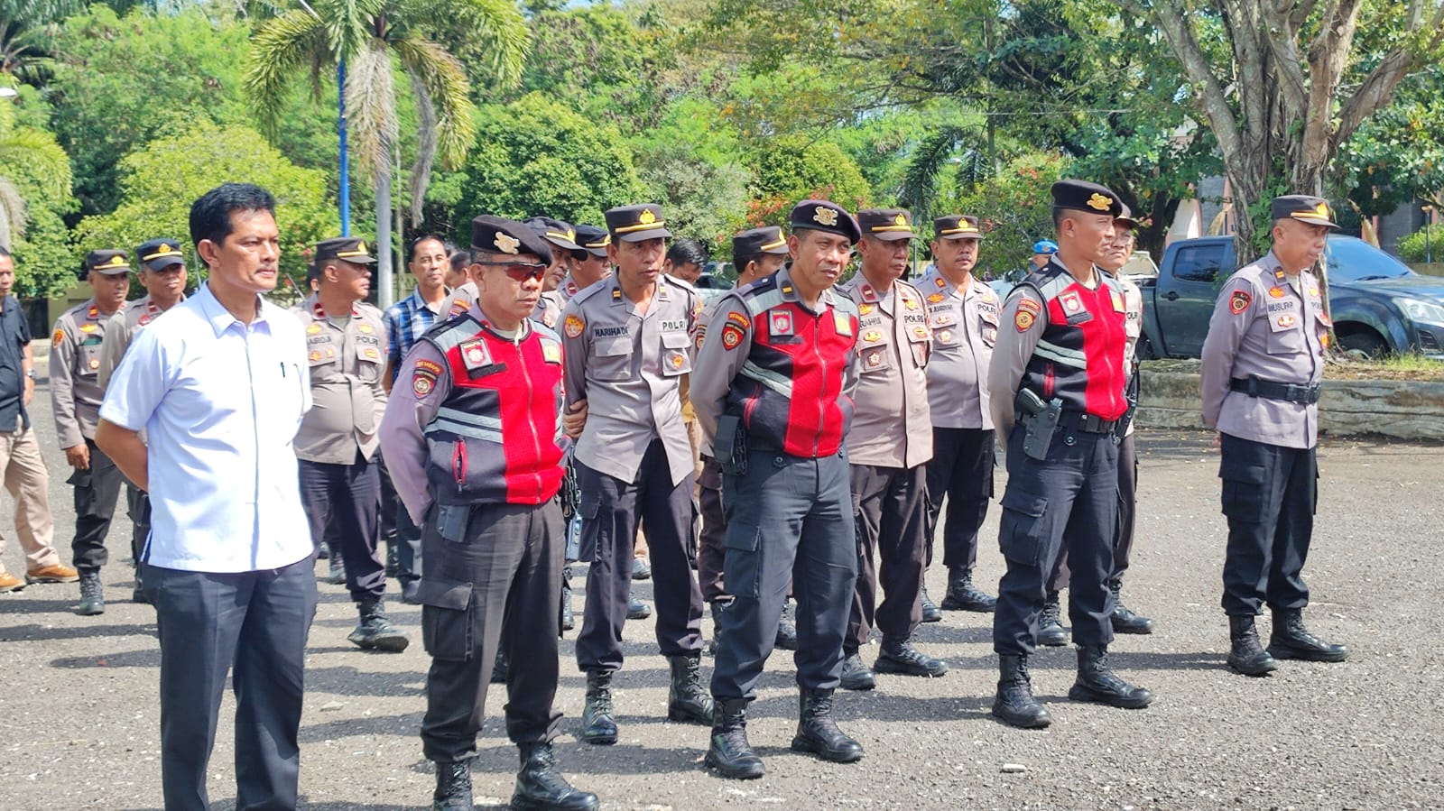 161 Polisi Siaga, Amankan Pelantikan Kepala Desa di Lampung Utara