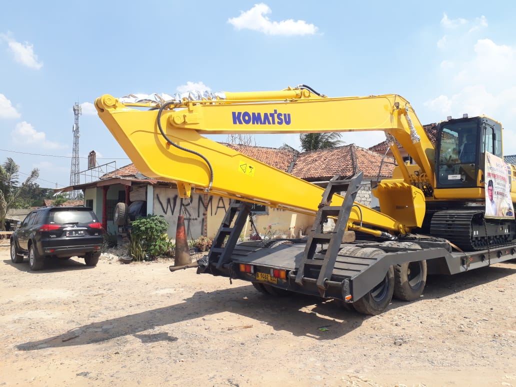 Petambak Dipasena Tulang Bawang Kembali Terima Bantuan Excavator dari KKP