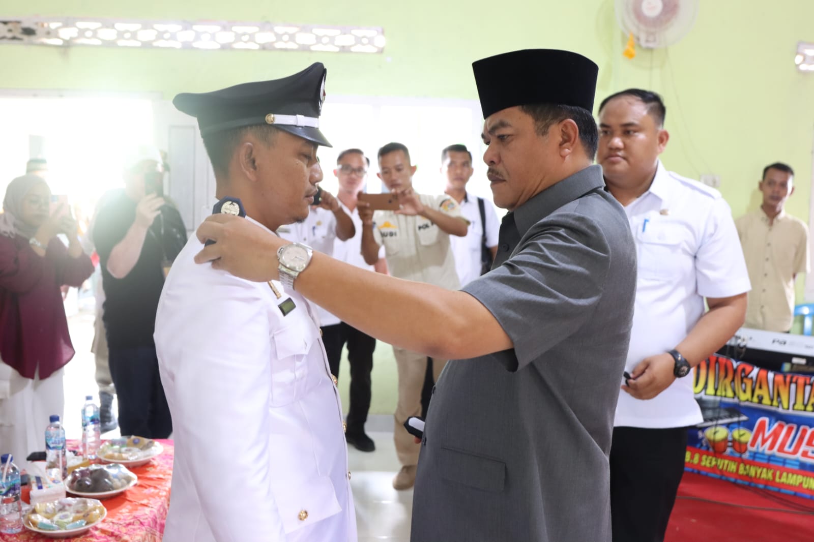 Bupati Lampung Tengah Musa Ahmad Lantik Kepala Kampung Sumber Baru Pengganti Antar Waktu