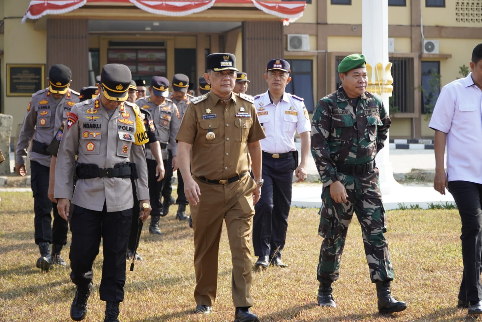 Pj. Bupati Tulang Bawang Barat Hadiri Apel Gelar Pasukan Operasi Zebra Krakatau 2023, Begini Pesan Kapolres