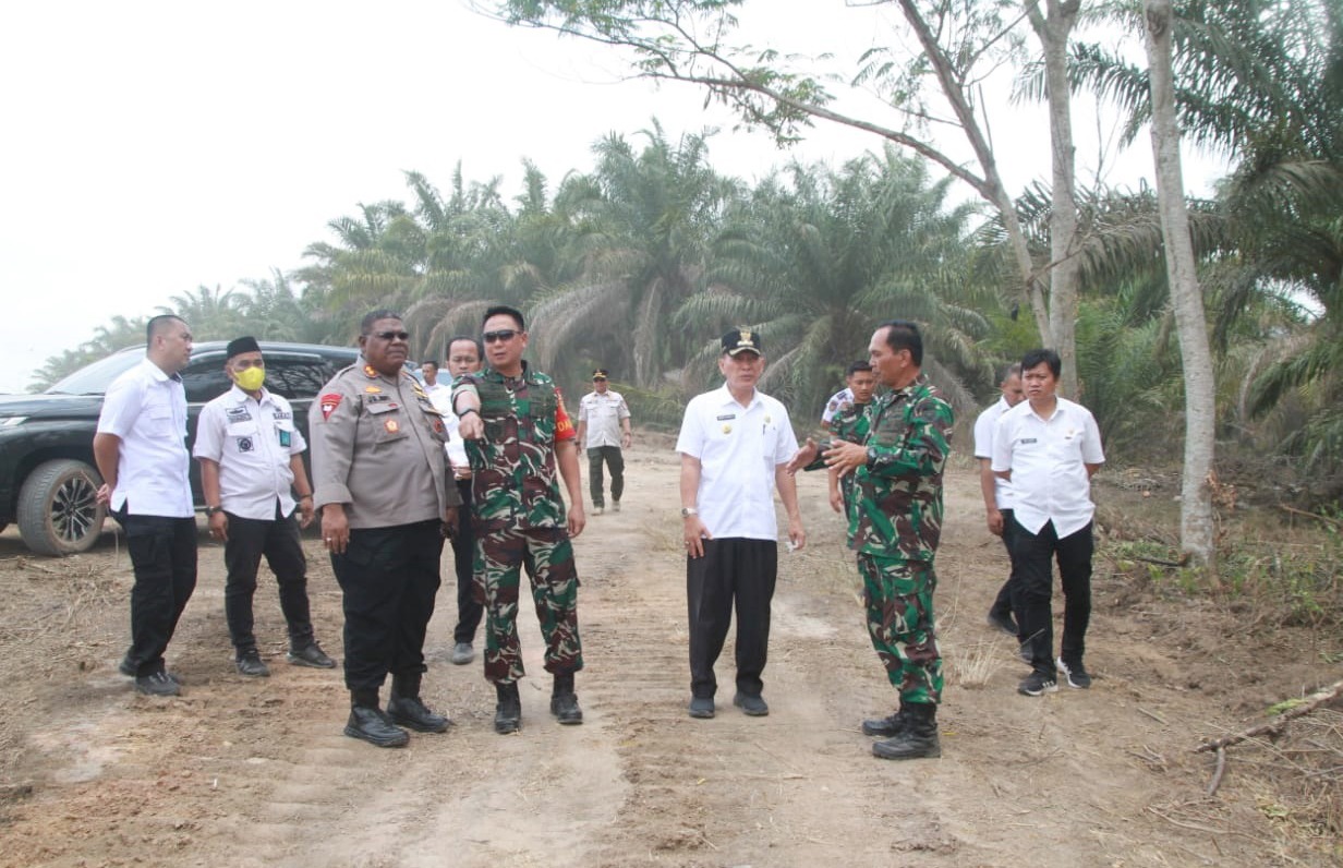 Kodim Tulang Bawang Bangun Jalan 1,7 KM, Ini Kata Pj Bupati Tulang Bawang Qudrotul Ikhwan