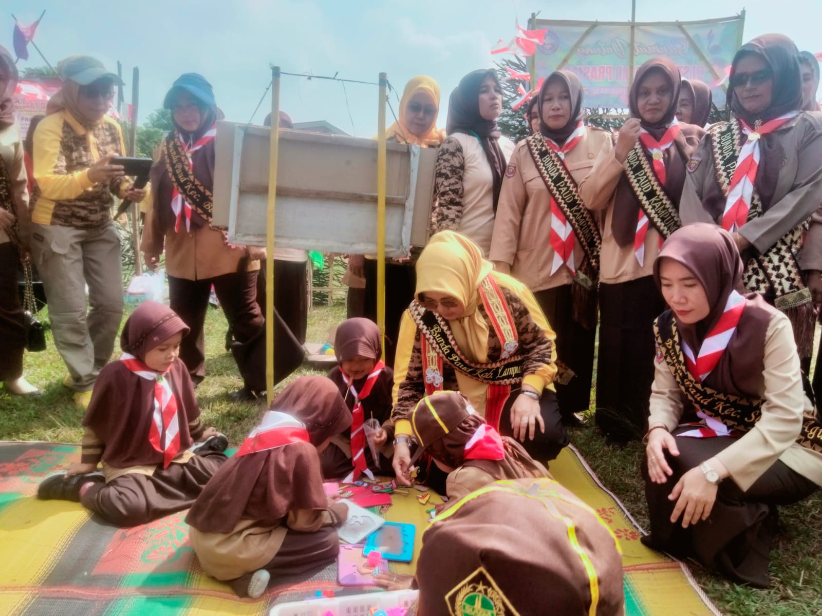 Bunda PAUD Lampung Tengah Ajak Anak Mengenal Pramuka, Ternyata Seru dan Menyenangkan Loh