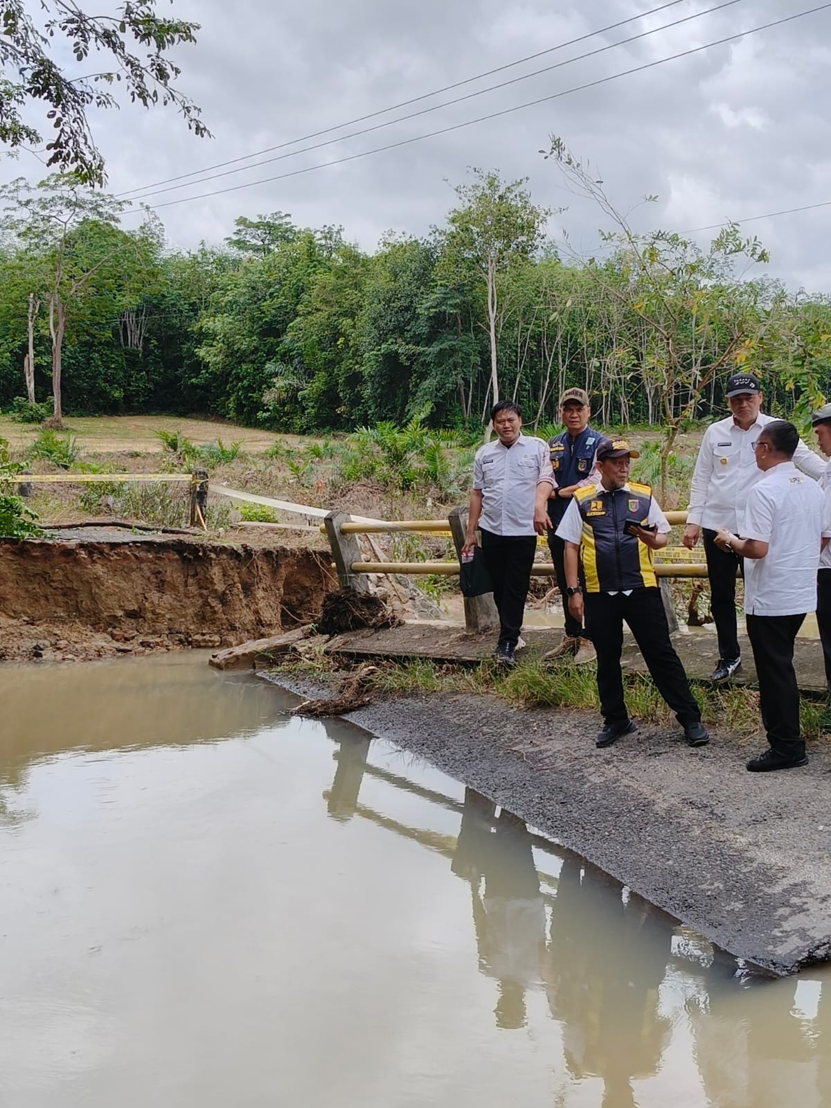 Dinas BMBK Lampung Pastikan 20 Hari Kedepan Jembatan Sungai Nughik Dapat Dilintasi Kendaraan