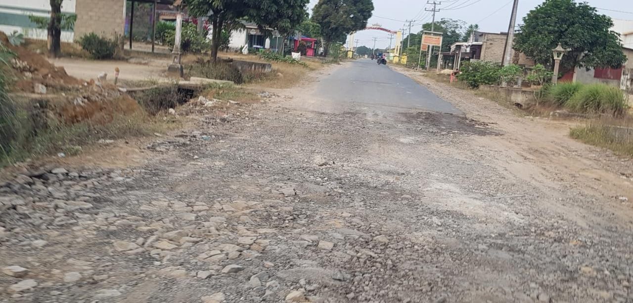 Sempat Viral, Ini Update Terbaru Perbaikan Jalan Ruas Simpang Randu - Seputih Surabaya Lampung Tengah