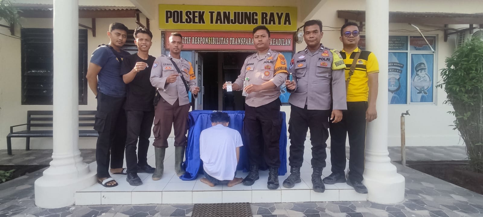 Sering Mengamuk dan Meresahkan Warga, Polsek Tanjung Raya Mesuji Tangkap Pemuda Ini