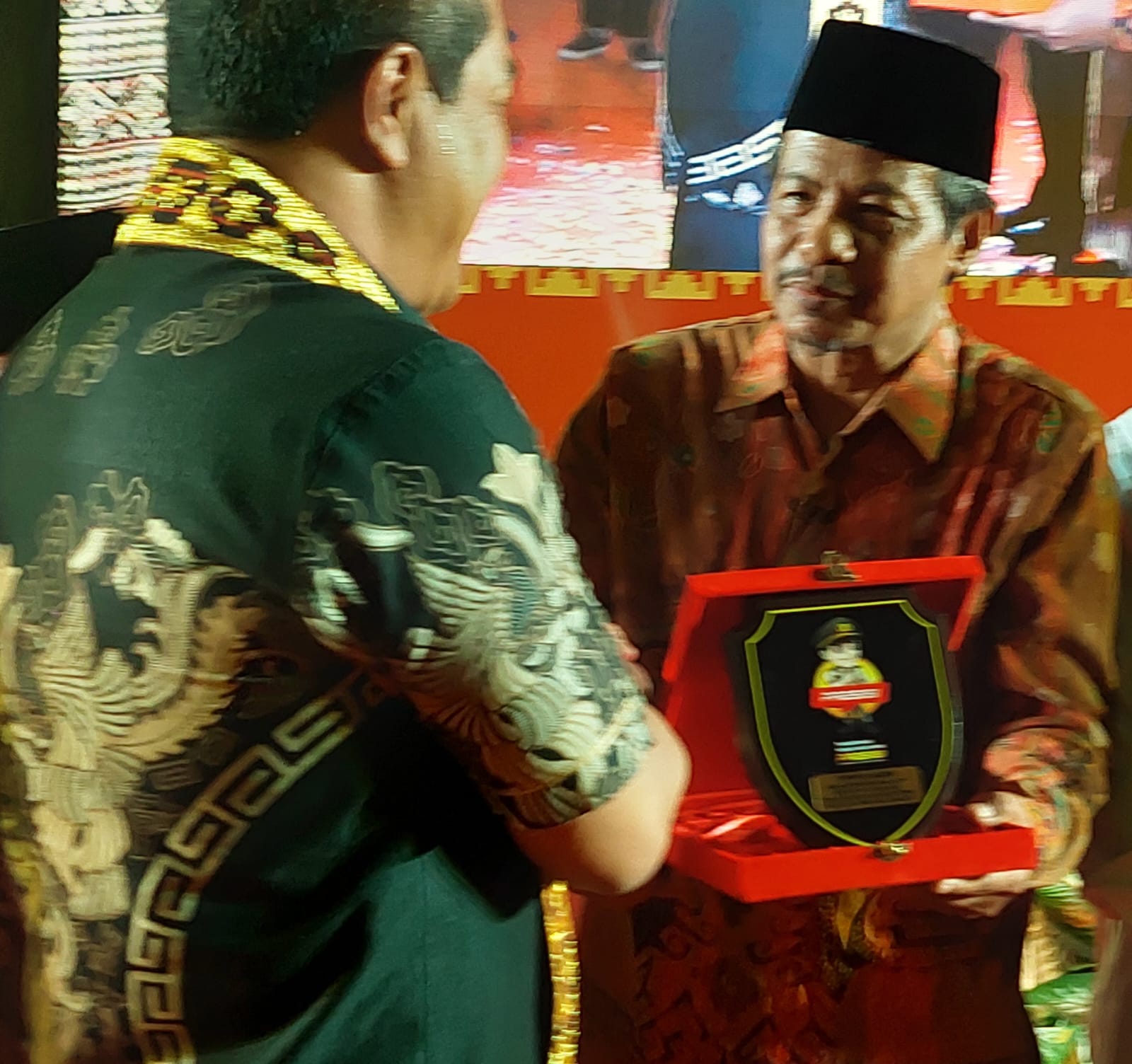 Ketua PW Muhammadiyah Lampung Sudarman Dapat Penghargaan dari Wakapolri