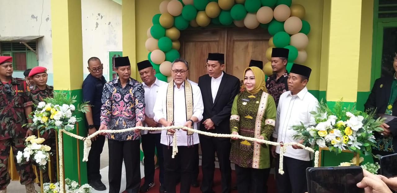 Zulkifli Hasan Janji Bantu Pabrik Kopi SMK di Tubaba, Begini Katanya