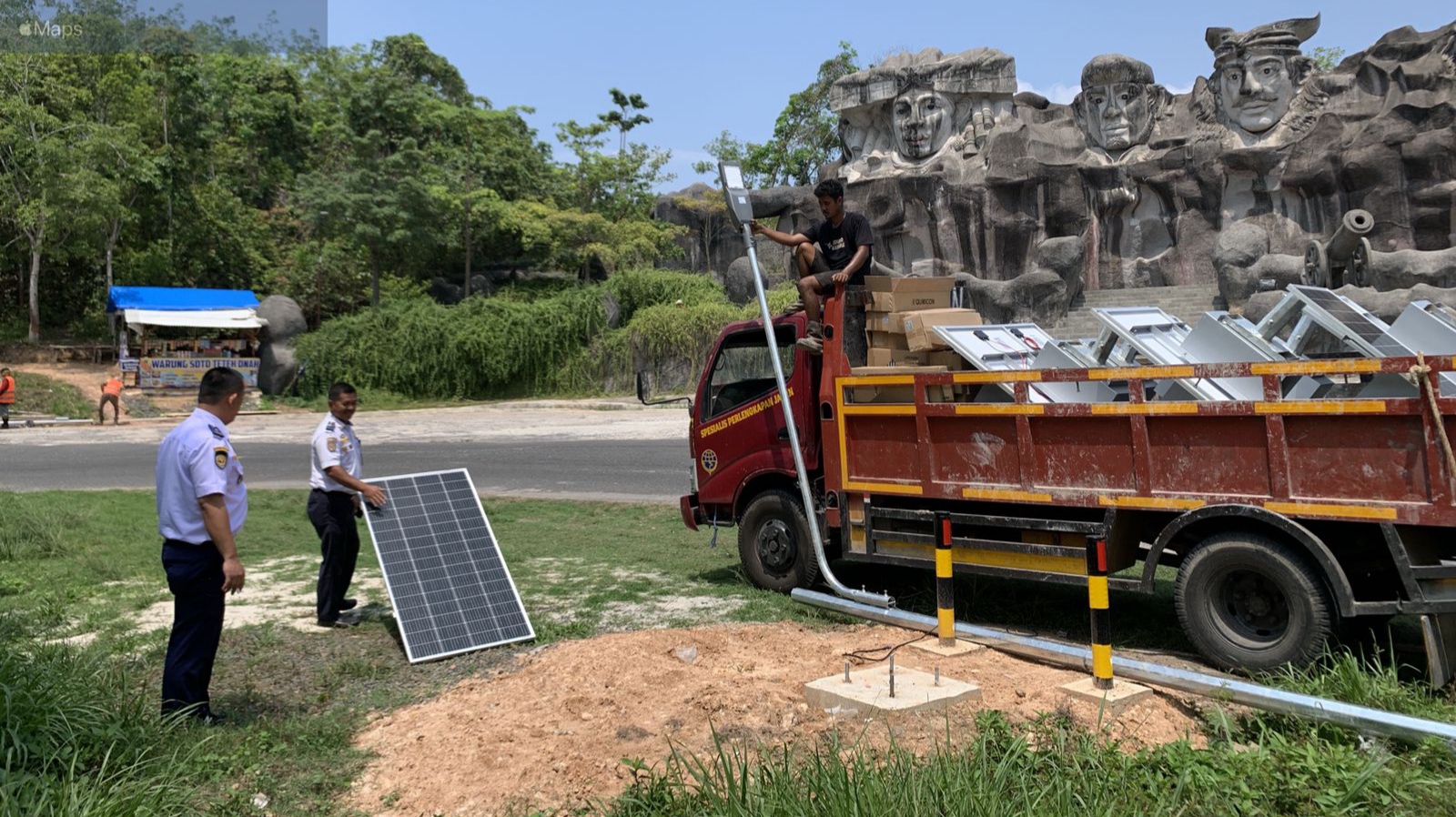 Tulang Bawang Barat Terima Bantuan 25 Lampu PJU Tenaga Surya dari Kemenhub, Disini Lokasinya