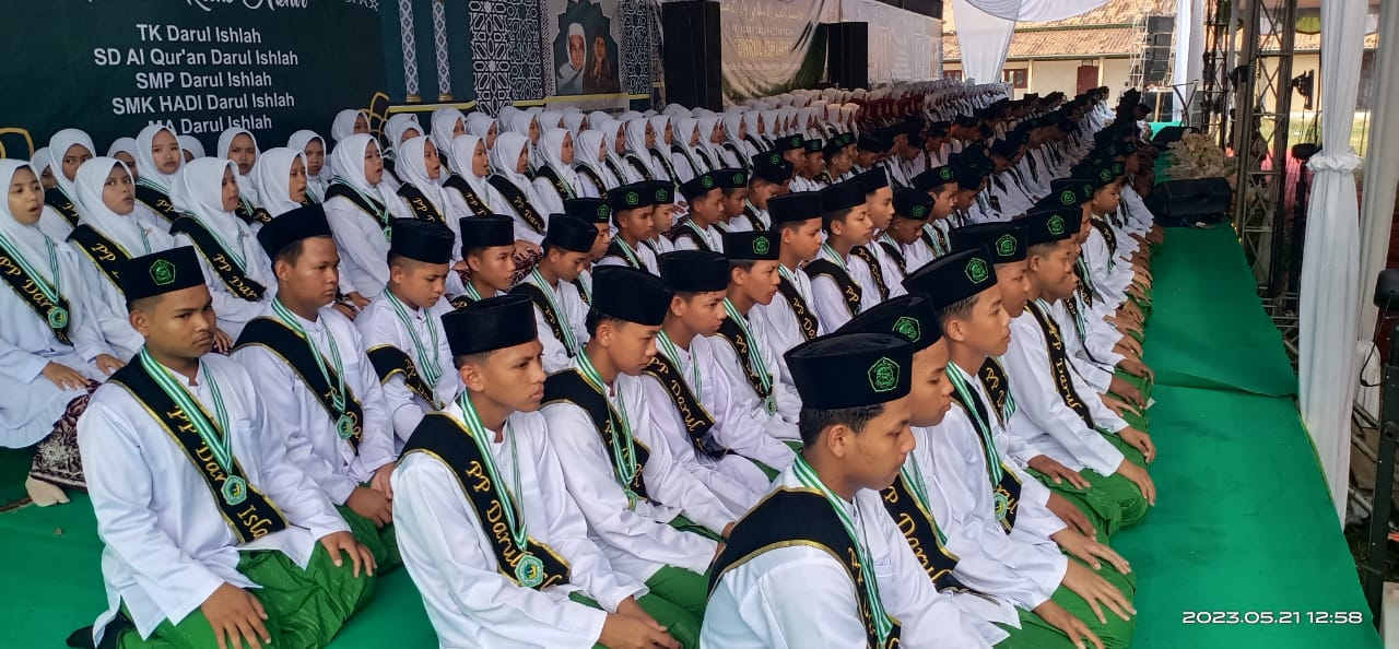 Alhamdulillah 394 Santri Ponpes Darul Ishlah Wisuda, Kata Pengurus Harus Rajin Deres