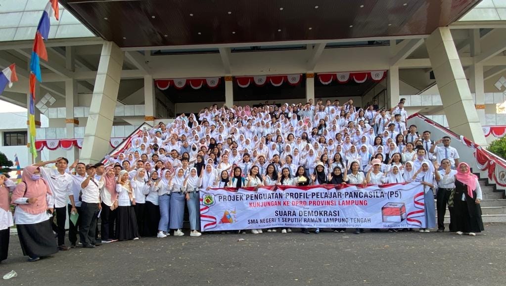 SMAN 1 Seputih Raman Lampung Tengah Kunjungan ke DPRD Lampung, Ini yang Disuarakan