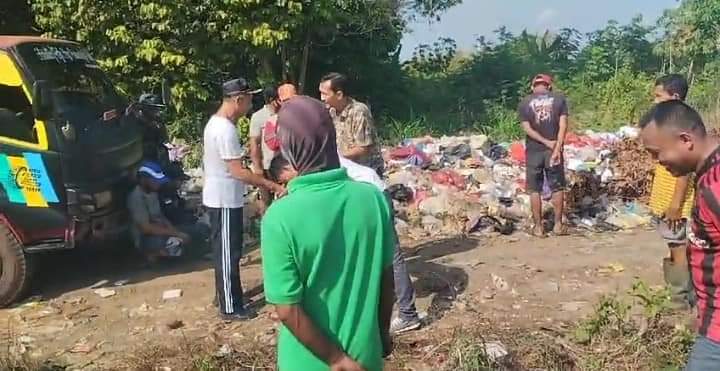 DLH Lampung Utara Bersihan TPS Liar di Kelurahan Rejosari, Ini Imbauan Tegas untuk Masyarakat