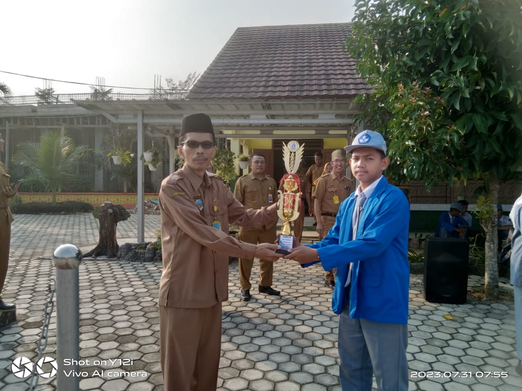 Gerakan Literasi Sekolah Dicanangkan, Siswa SMAN 1 Bangun Rejo Lampung Tengah Dipacu Semangat Membaca