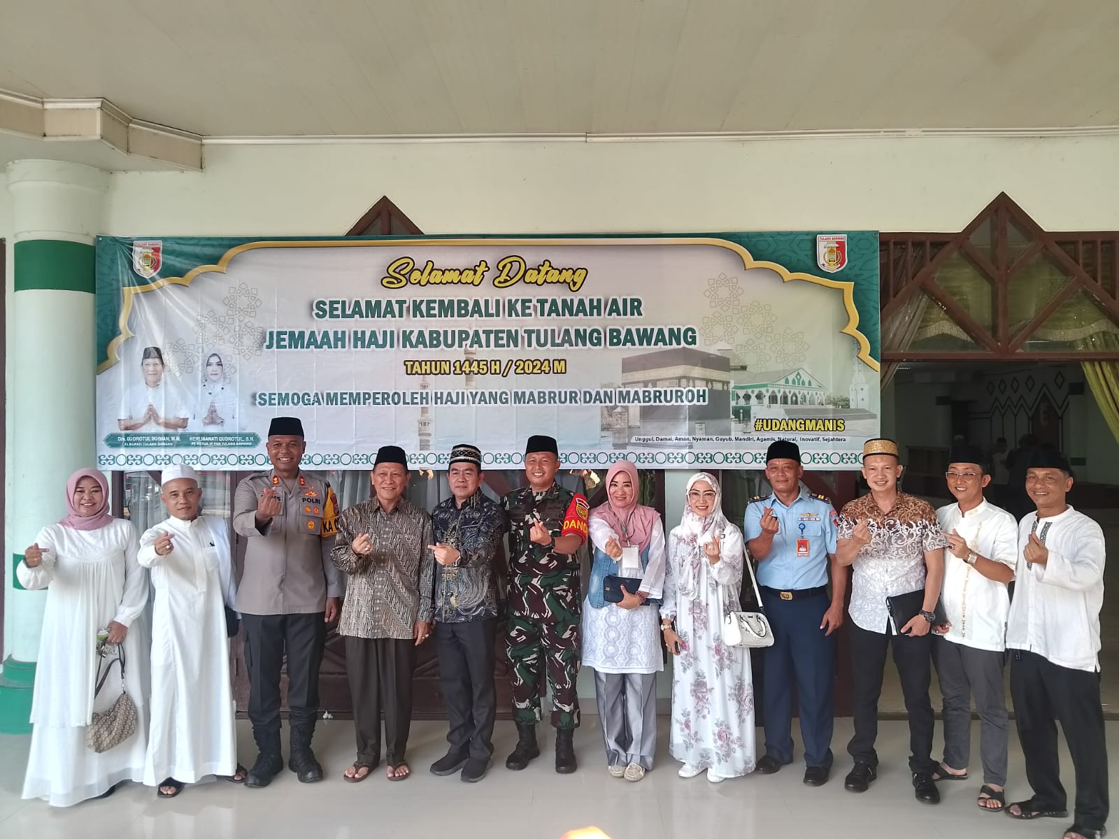 Alhamdulillah 368 Jamaah Haji Tulang Bawang Tiba di Tanah Air, Langsung Disambut Pj Bupati Qudrotul Ikhwan