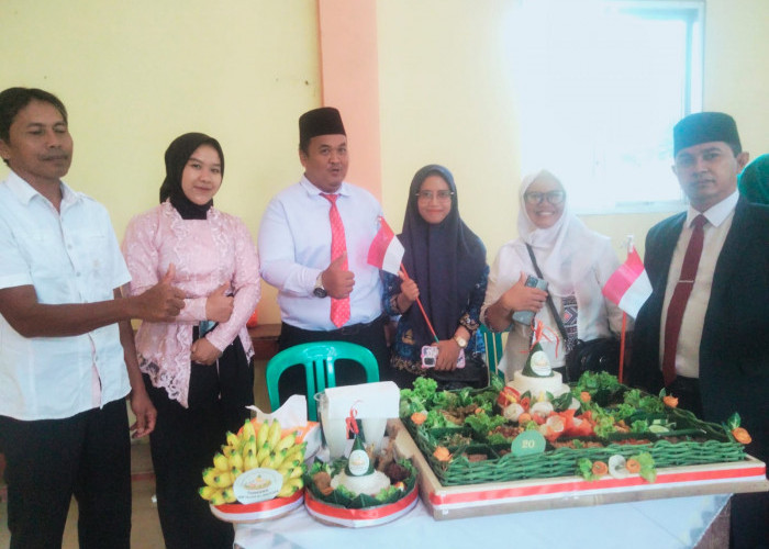 Kreasi Baru, Nasi Tumpeng SMP Islam Al Kautsar Endang Rejo Lampung Tengah Menangkan Lomba HUT RI ke-78