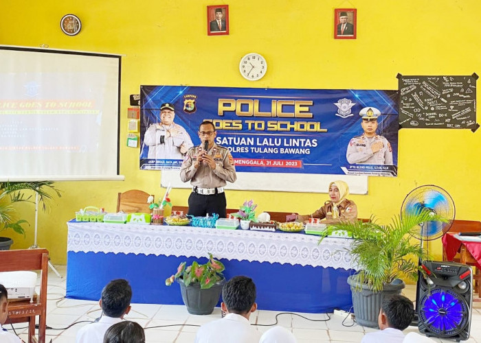 Polisi Masuk Sekolah di Tulang Bawang Lampung, Ini yang Diajarkan