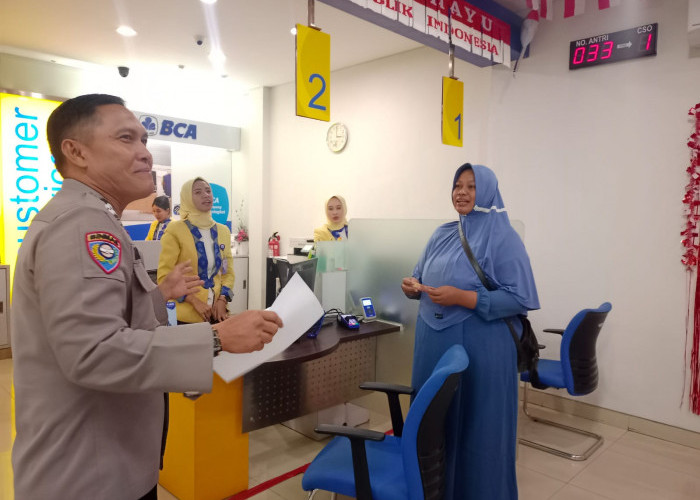 Kisah Polisi Jujur di Lampung Utara, Temukan Uang Tak Bertuan di Mesin ATM dan Dikembalikan ke Bank