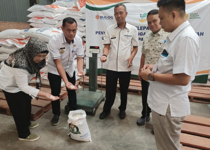 Pemkab Tulang Bawang Barat Salurkan 214 Ton Bantuan Beras untuk 9 Kecamatan