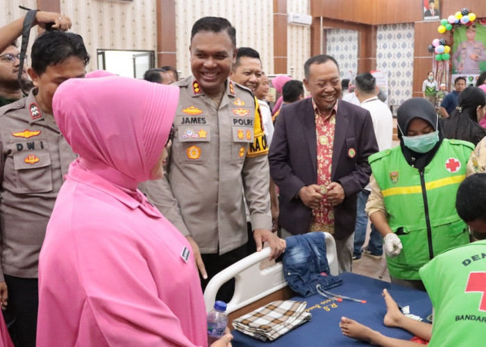 Dapat Sarung Hingga Uang, Sunatan Massal Polres Tulang Bawang Lampaui Target