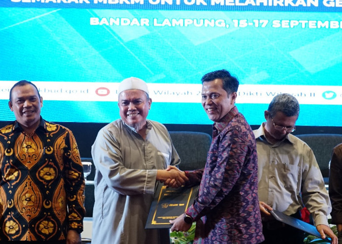 Institut Terbaik di Sumbagsel, IIB Darmajaya Raih 7 Penghargaan Langsung