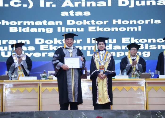 Congrats! Gubernur Lampung Arinal Djunaidi Resmi Dapat Gelar Doktor Honoris Causa dari Unila