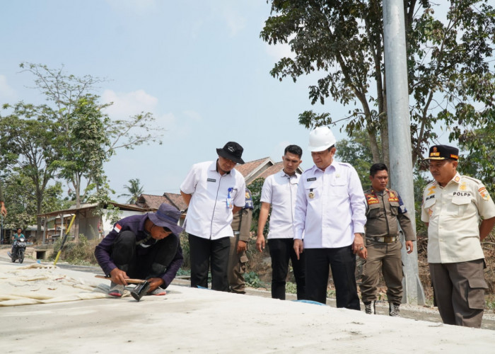 Jalan Diperbaiki, Pj Bupati Tubaba Firsada Sampaikan Terimakasih Kepada Presiden dan Gubernur Lampung