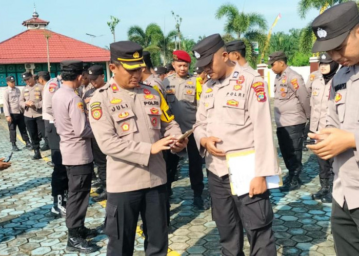 Cegah Judol di Lingkungan Polres Mesuji, Waka Polres Cek HP Anggota