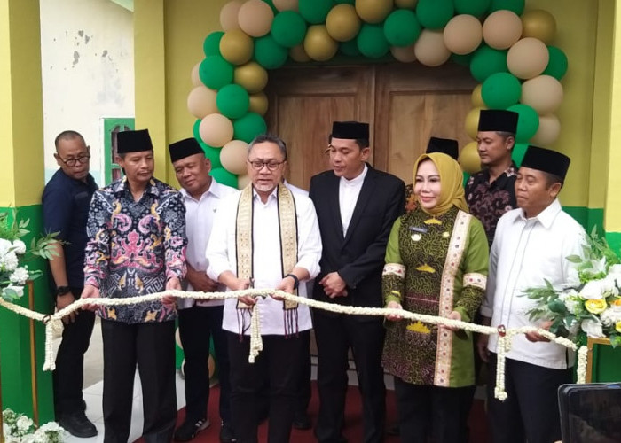 Zulkifli Hasan Janji Bantu Pabrik Kopi SMK di Tubaba, Begini Katanya