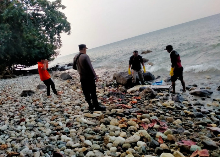 Ngeri, Mayat Tanpa Kepala Ditemukan Dipinggir Pantai Lampung