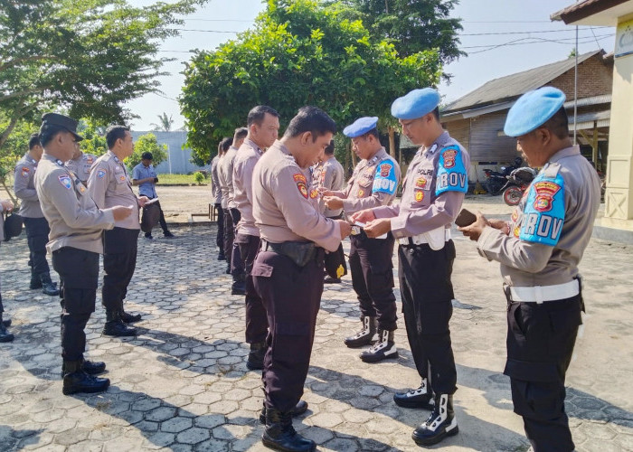 Propam Polres Tulang Bawang Sidak Kartu Keanggotaan dan Pemegang Senpi di Dua Polsek