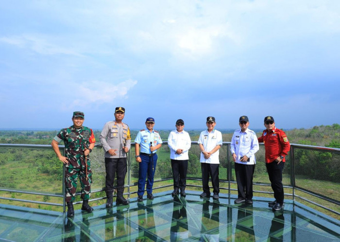 Pj. Bupati Tulang Bawang Qudrotul Ikhwan Dampingi Pj. Gubernur Lampung Tinjau Kawasan Wisata Cakat Raya